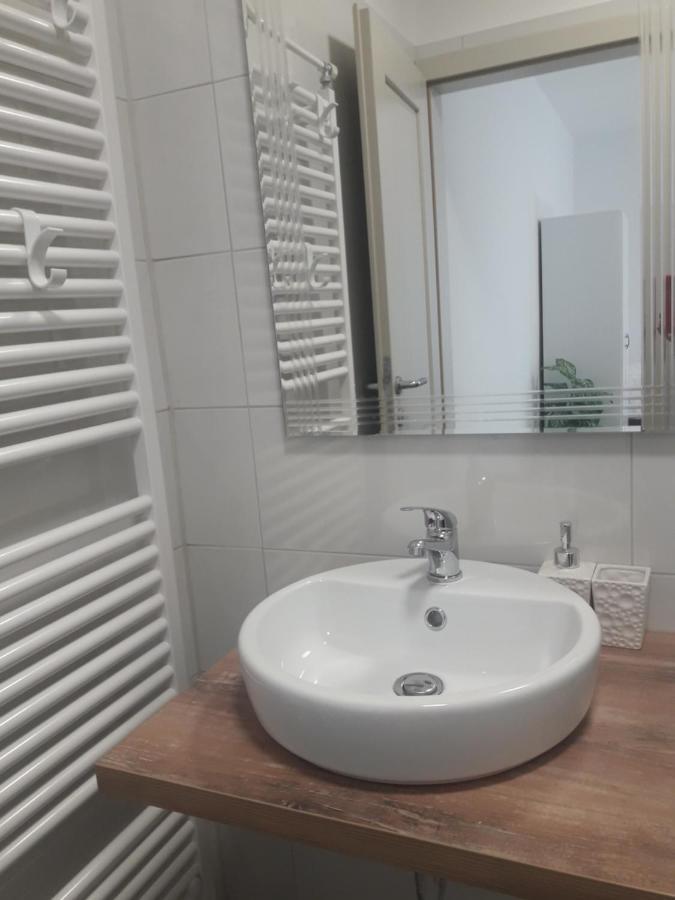 Apartma Oddih Dutovlje ภายนอก รูปภาพ